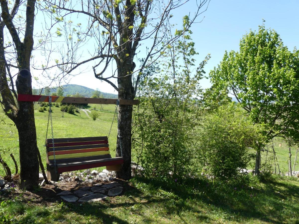 Pension Na Meji Пивка Екстериор снимка